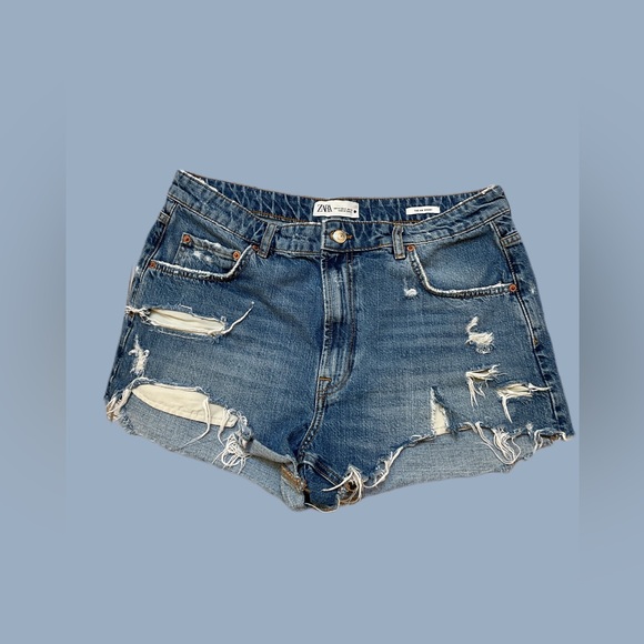 Zara jean cut off shorts. Size 12. - Picture 1 of 2